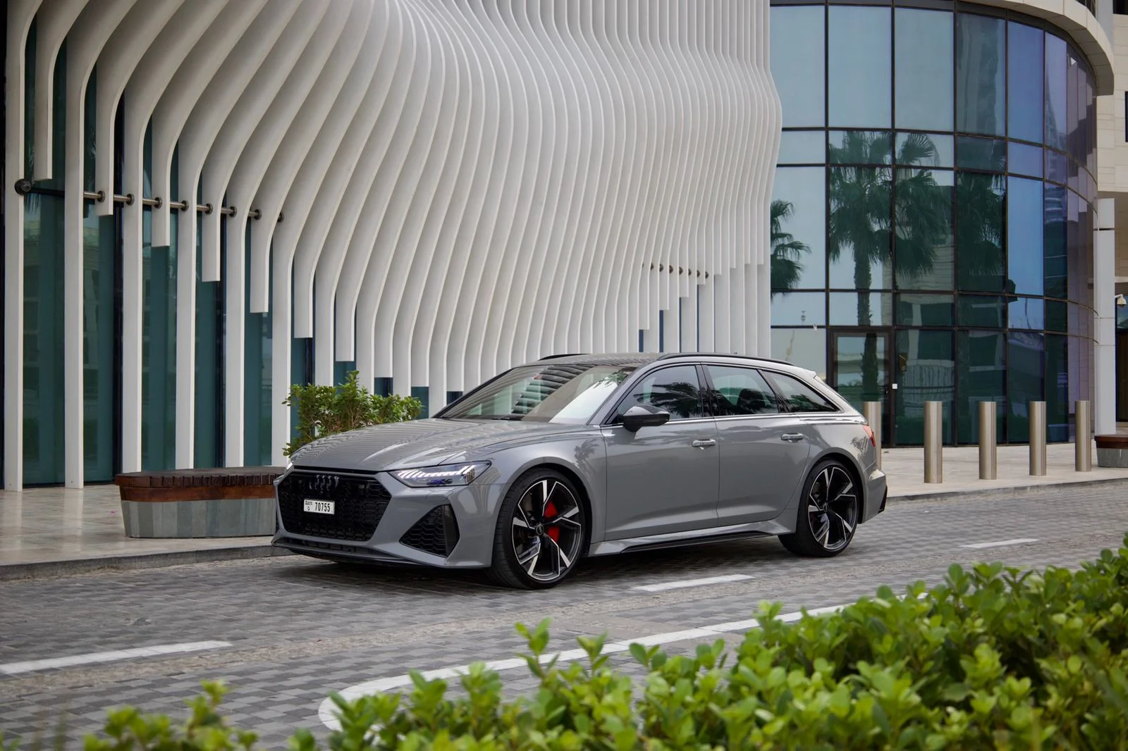 Audi RS6 Rental Dubai | Rent Audi RS6 Avant at Best Price