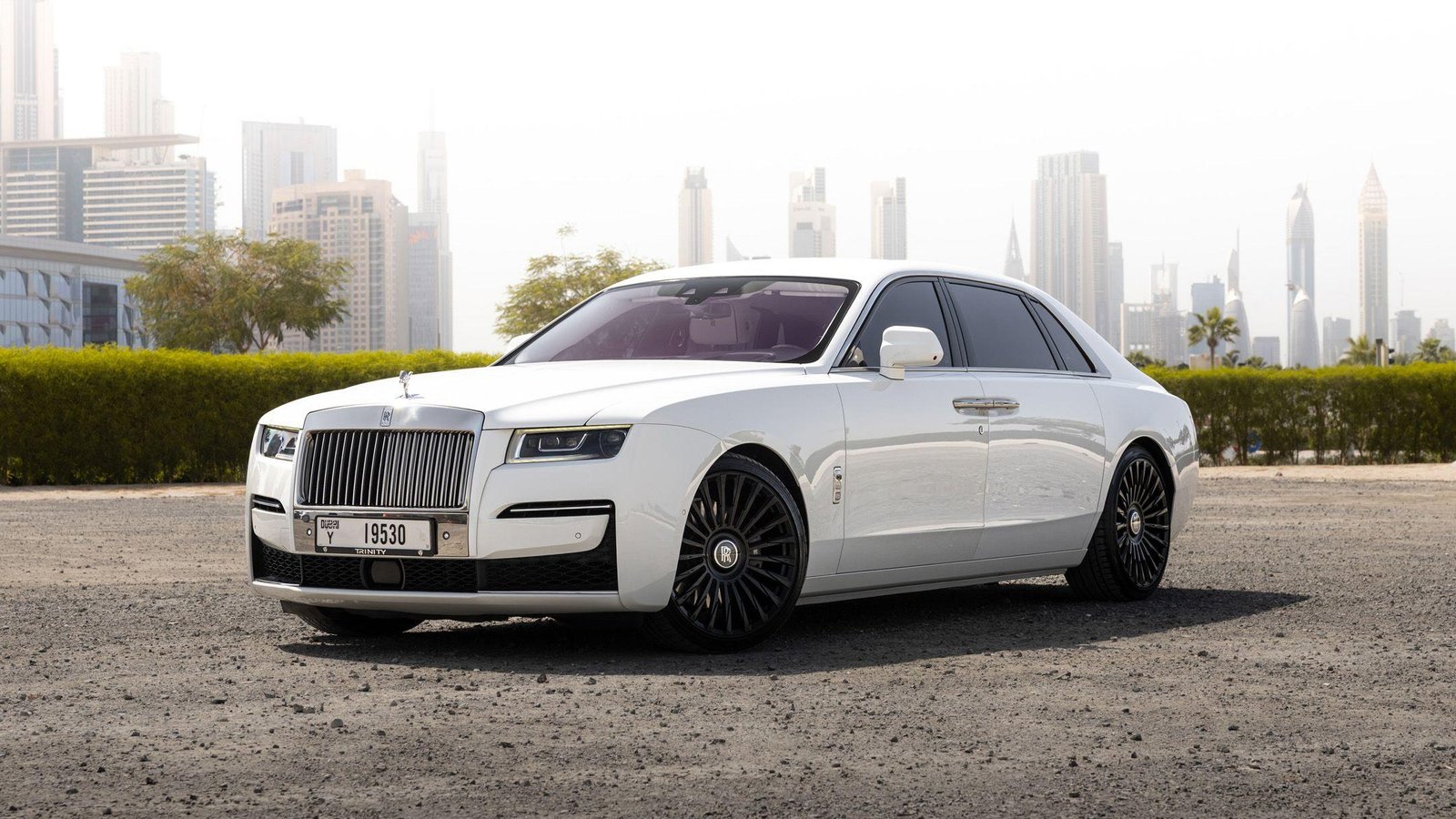 Rolls Royce Rental Dubai | Luxury Rolls Royce Hire in Dubai