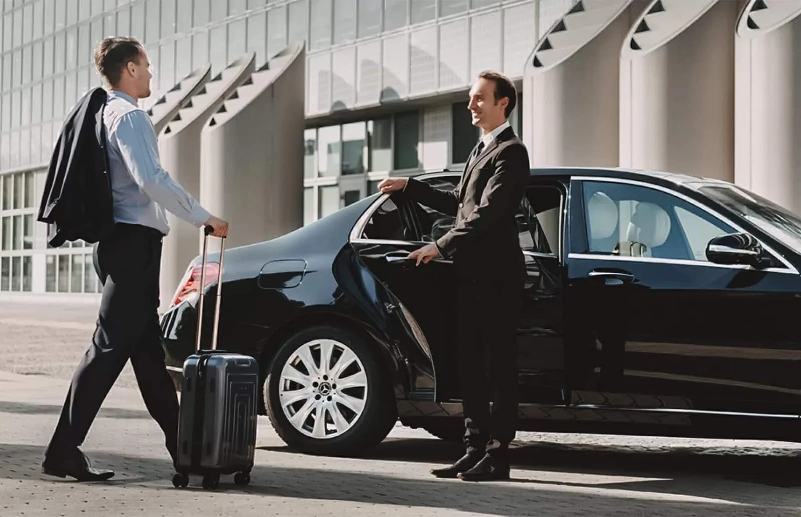 Business Car Rental Dubai | Executive & Corporate Car Hire