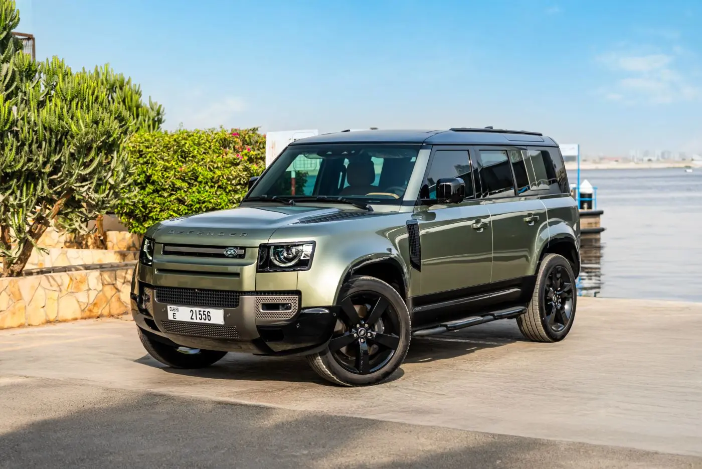 Range Rover Rental Dubai | Rent Luxury Range Rover SUVs